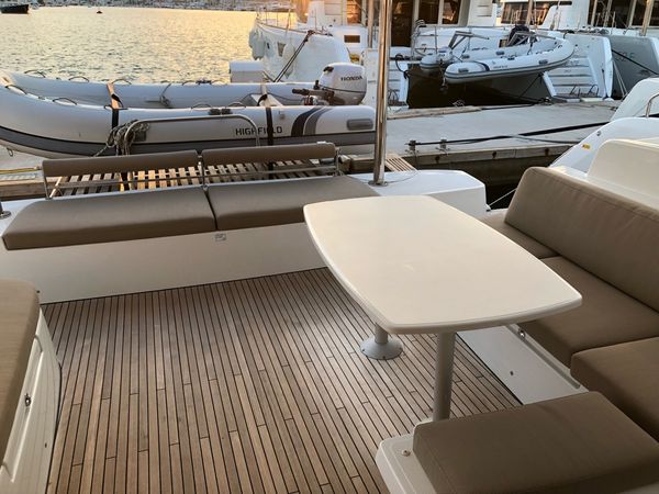 Lagoon 50 | Vi La Ut