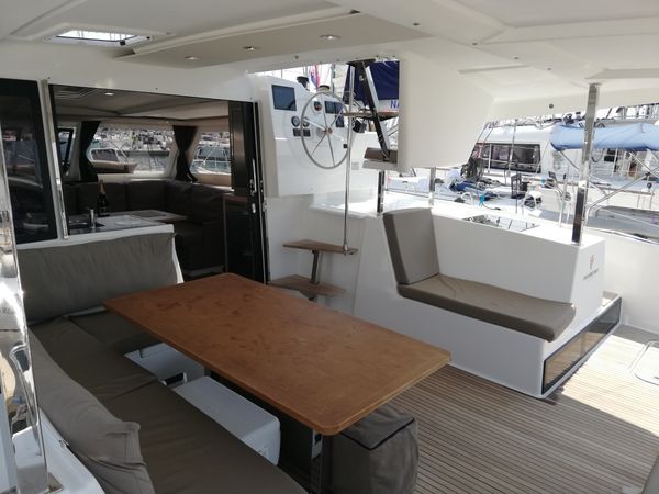 Fountaine Pajot Lucia 40 | Shanti
