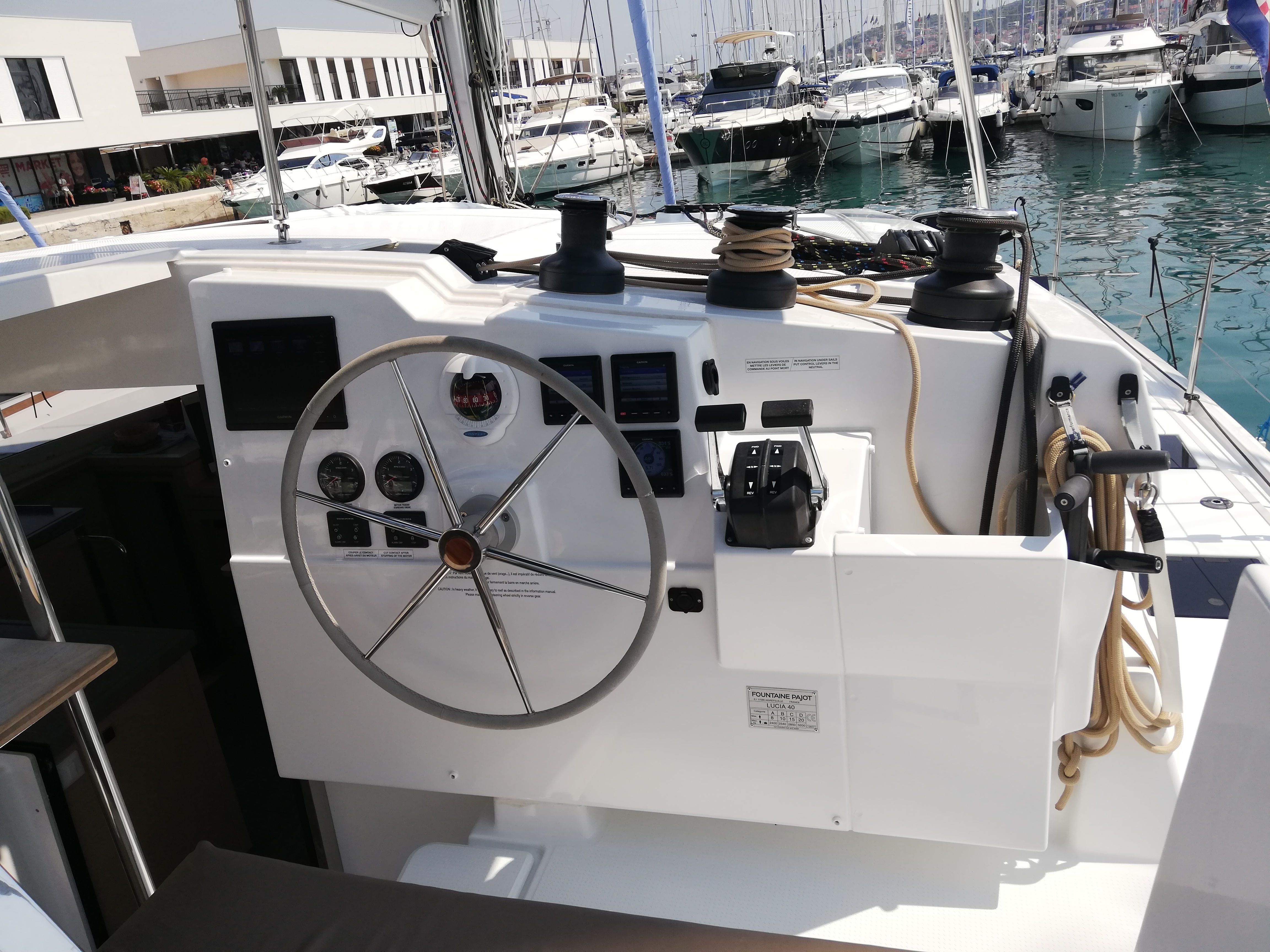 Fountaine Pajot Lucia 40 | Shanti