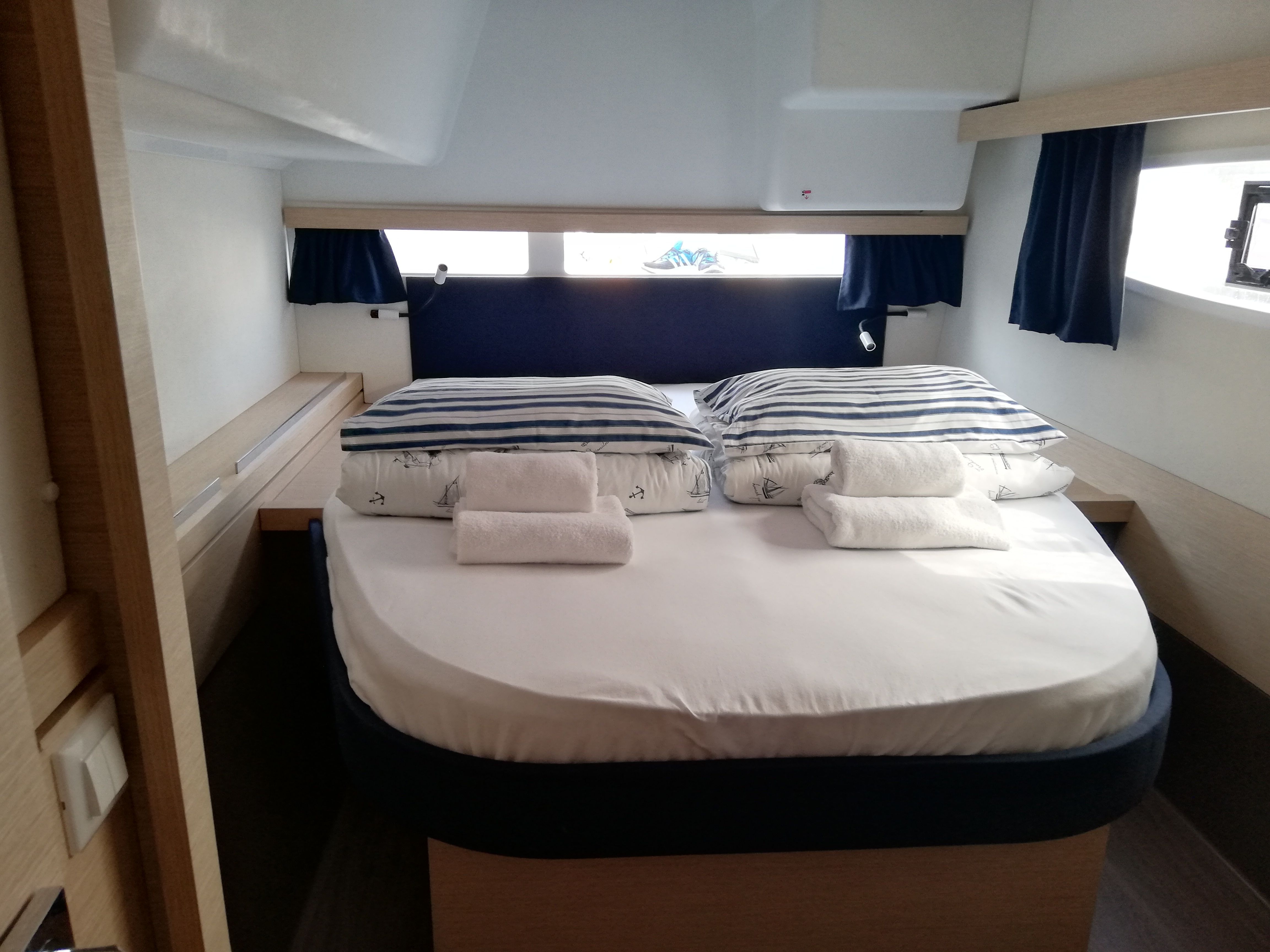 Fountaine Pajot Lucia 40 | Shanti