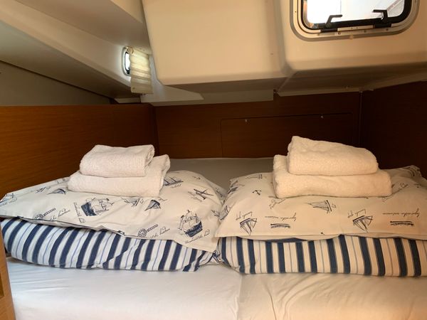 Jeanneau Sun Odyssey 440 | Springbank