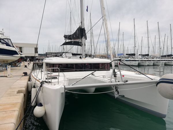 Lagoon 450 F | Nada