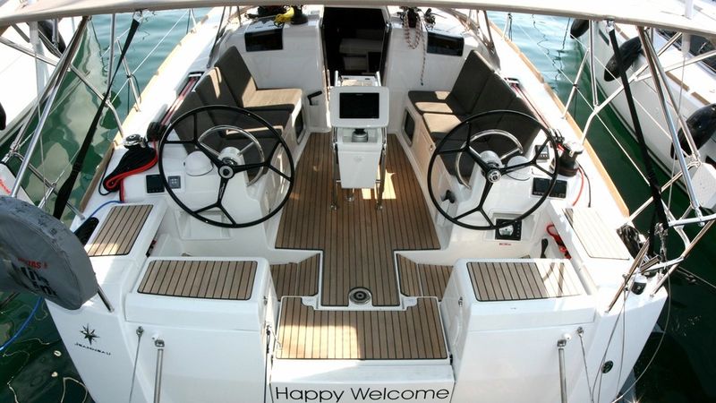 Jeanneau Sun Odyssey 419 | Happy Welcome