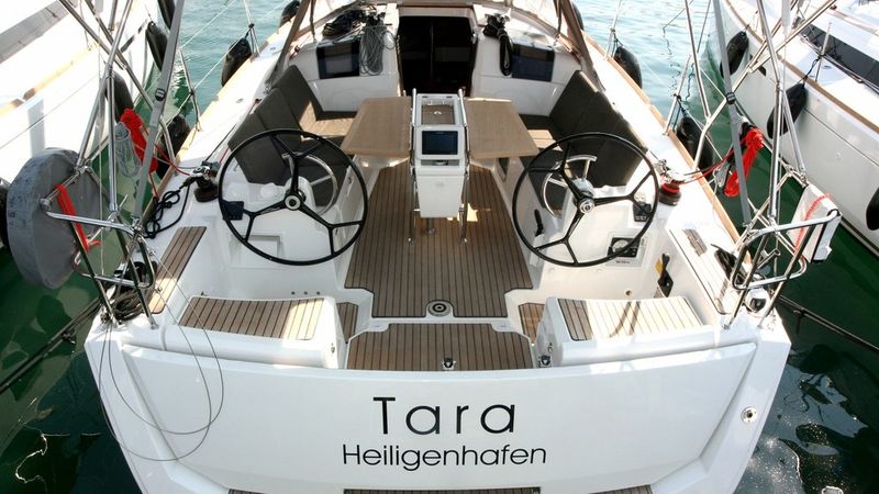 Jeanneau Sun Odyssey 389 | Tara