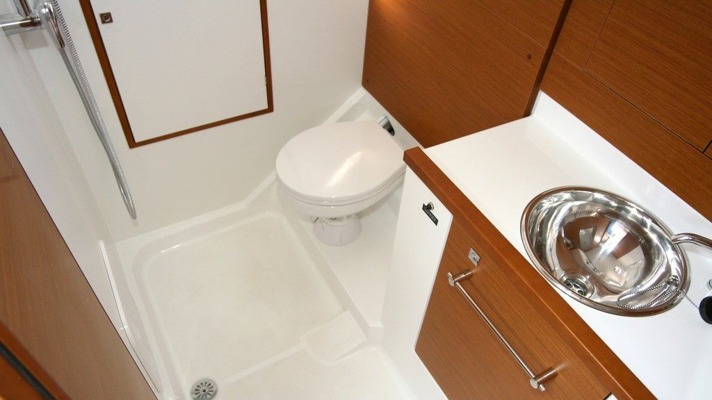 Jeanneau Sun Odyssey 389 | Tara