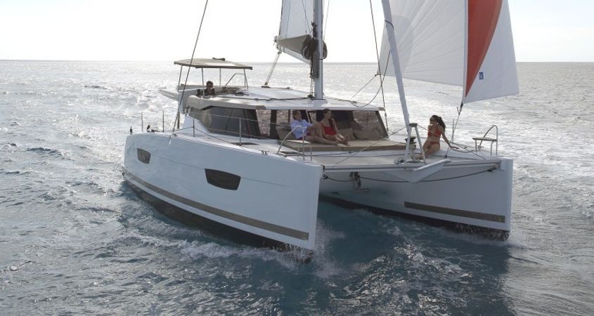 Fountaine Pajot Lucia 40 | Luna Rossa 2