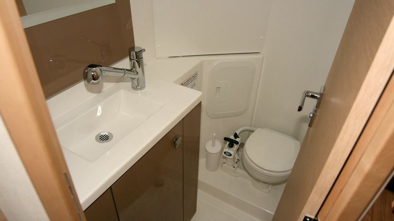 Fountaine Pajot Lucia 40 | Luna Rossa 2