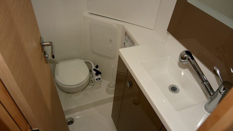 Fountaine Pajot Lucia 40 | Luna Rossa 2