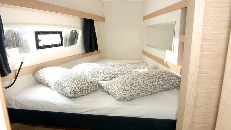 Fountaine Pajot Lucia 40 | Luna Rossa 2