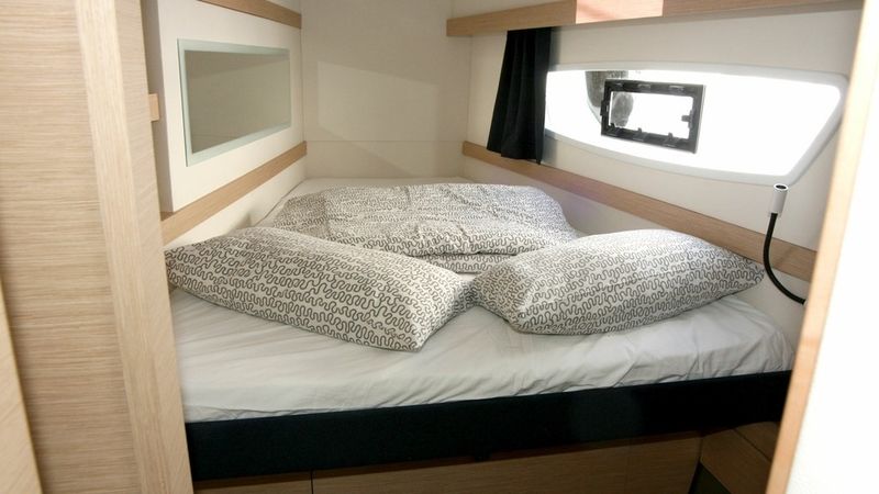 Fountaine Pajot Lucia 40 | Luna Rossa 2