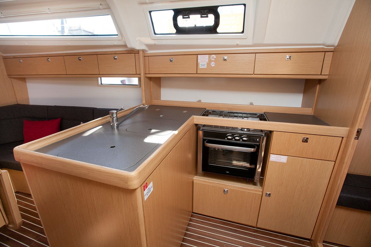 Bavaria Cruiser 37 | Matija