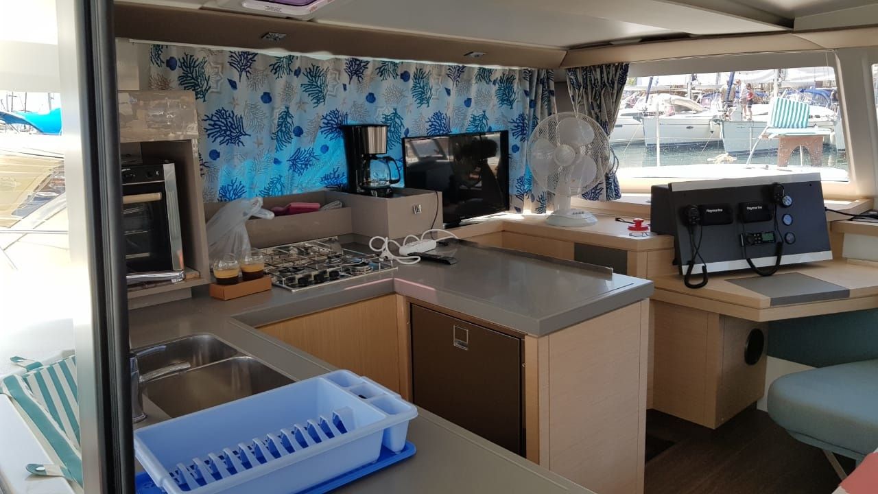 Fountaine Pajot Astrea 42 | Shangri La