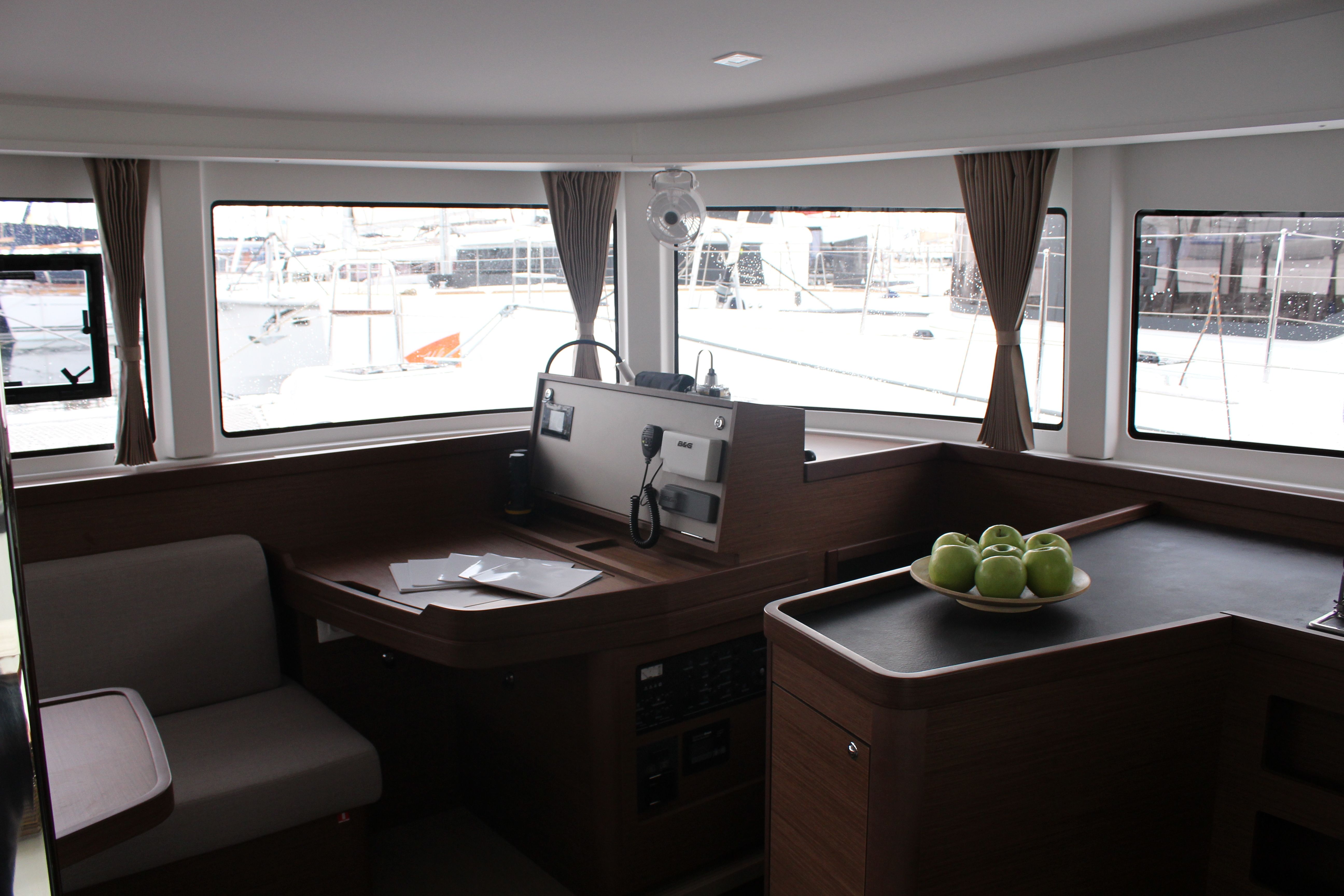 Lagoon 42 | Melissanthi