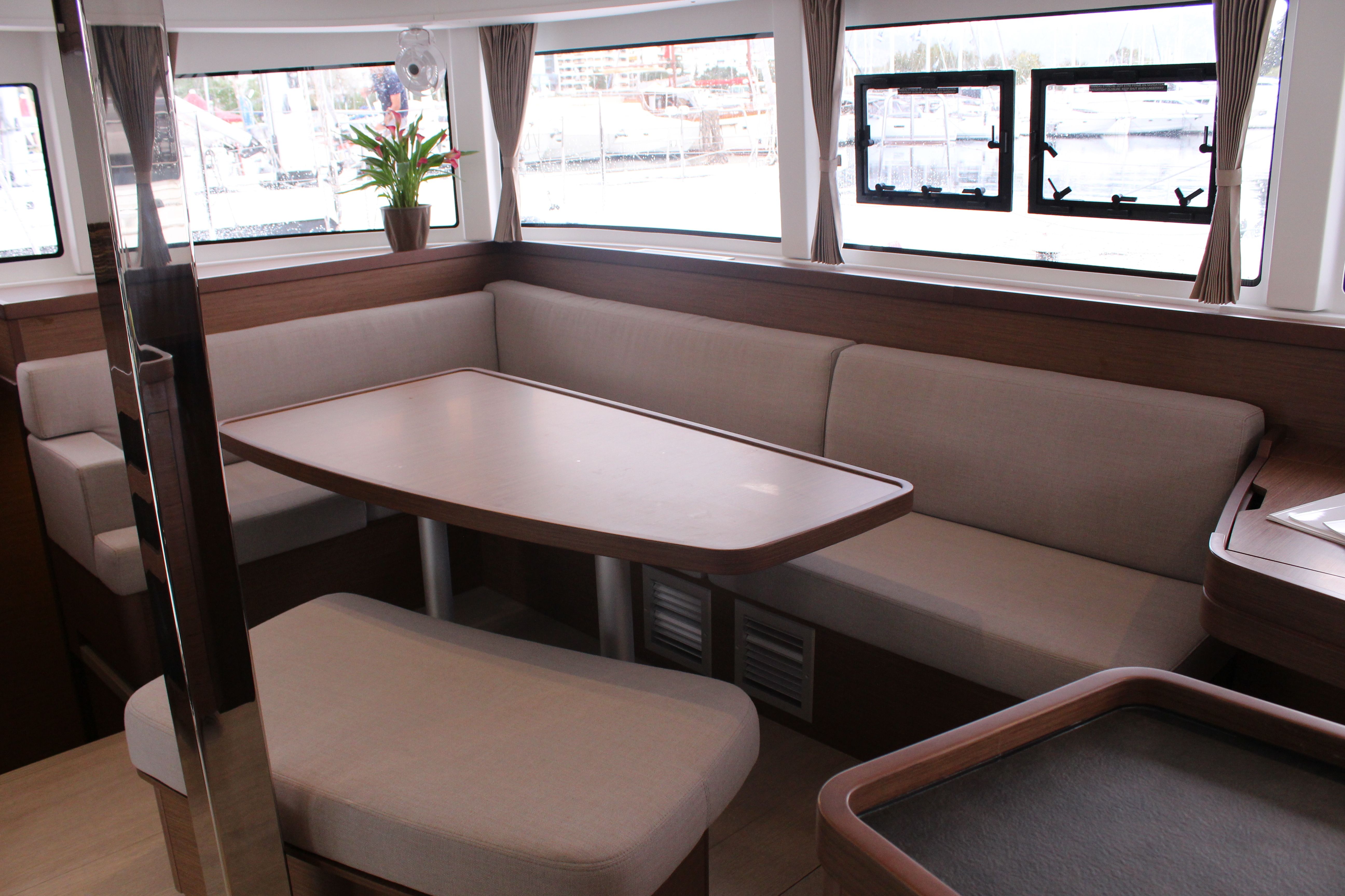 Lagoon 42 | Melissanthi