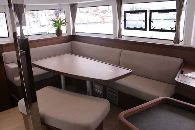 Lagoon 42 | Melissanthi