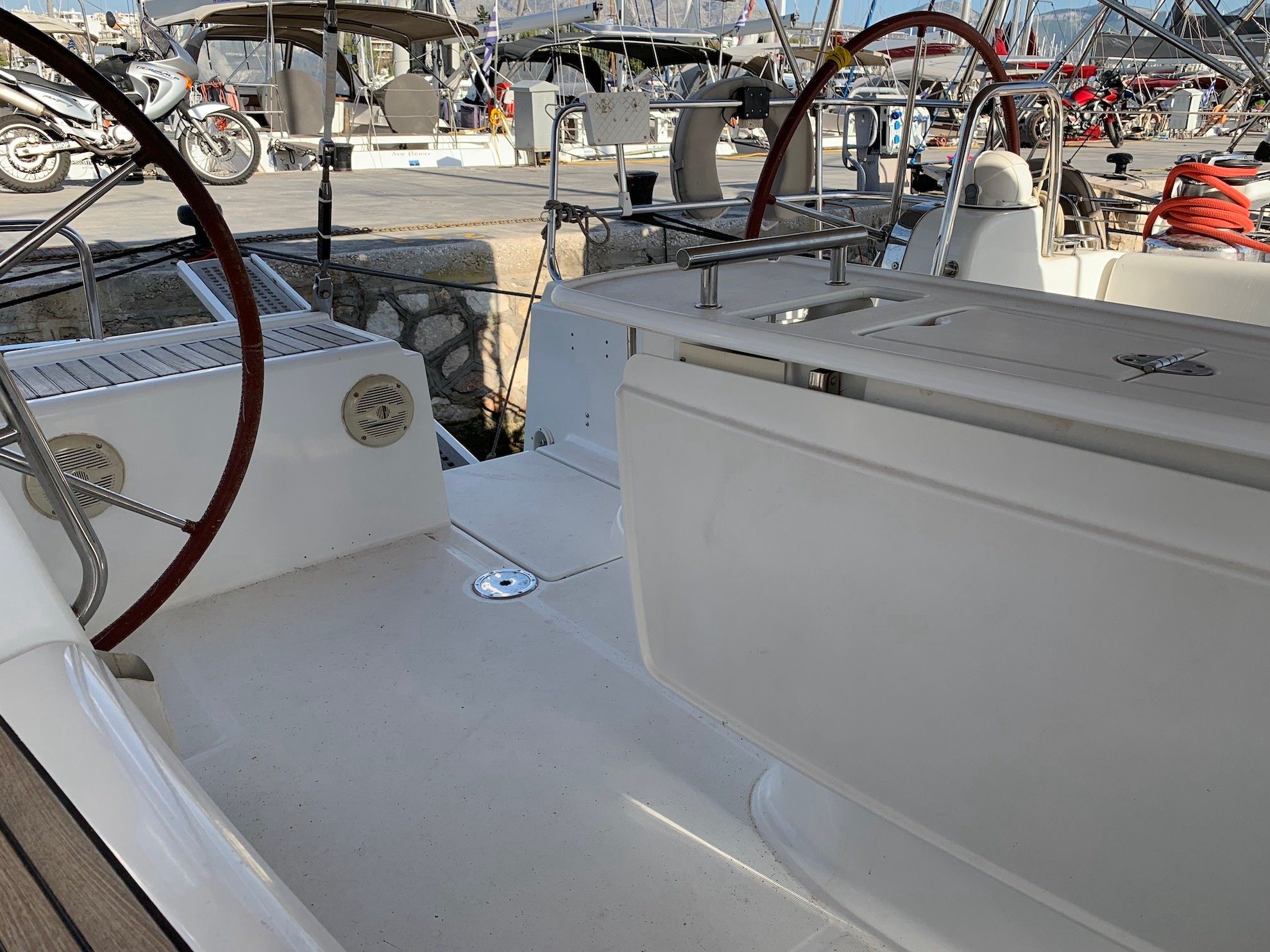 Beneteau Oceanis 54 | Sirena De Oro