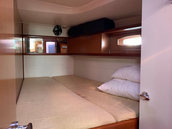 Beneteau Oceanis 54 | Sirena De Oro