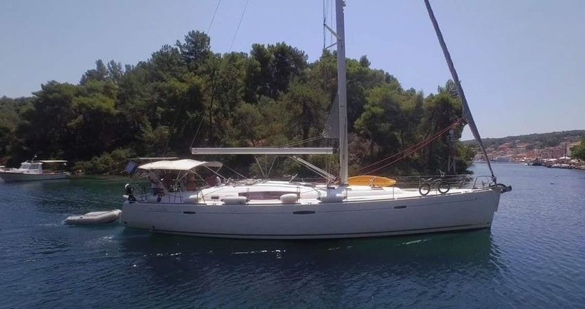 Beneteau Oceanis 54 | Sirena De Oro