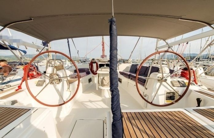 Beneteau Oceanis 54 | Sirena De Oro