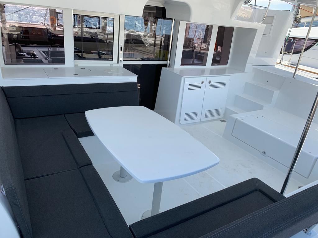Lagoon 450 F | Loumilis 2