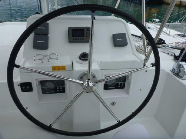 Lagoon 450 F | Loumilis 2