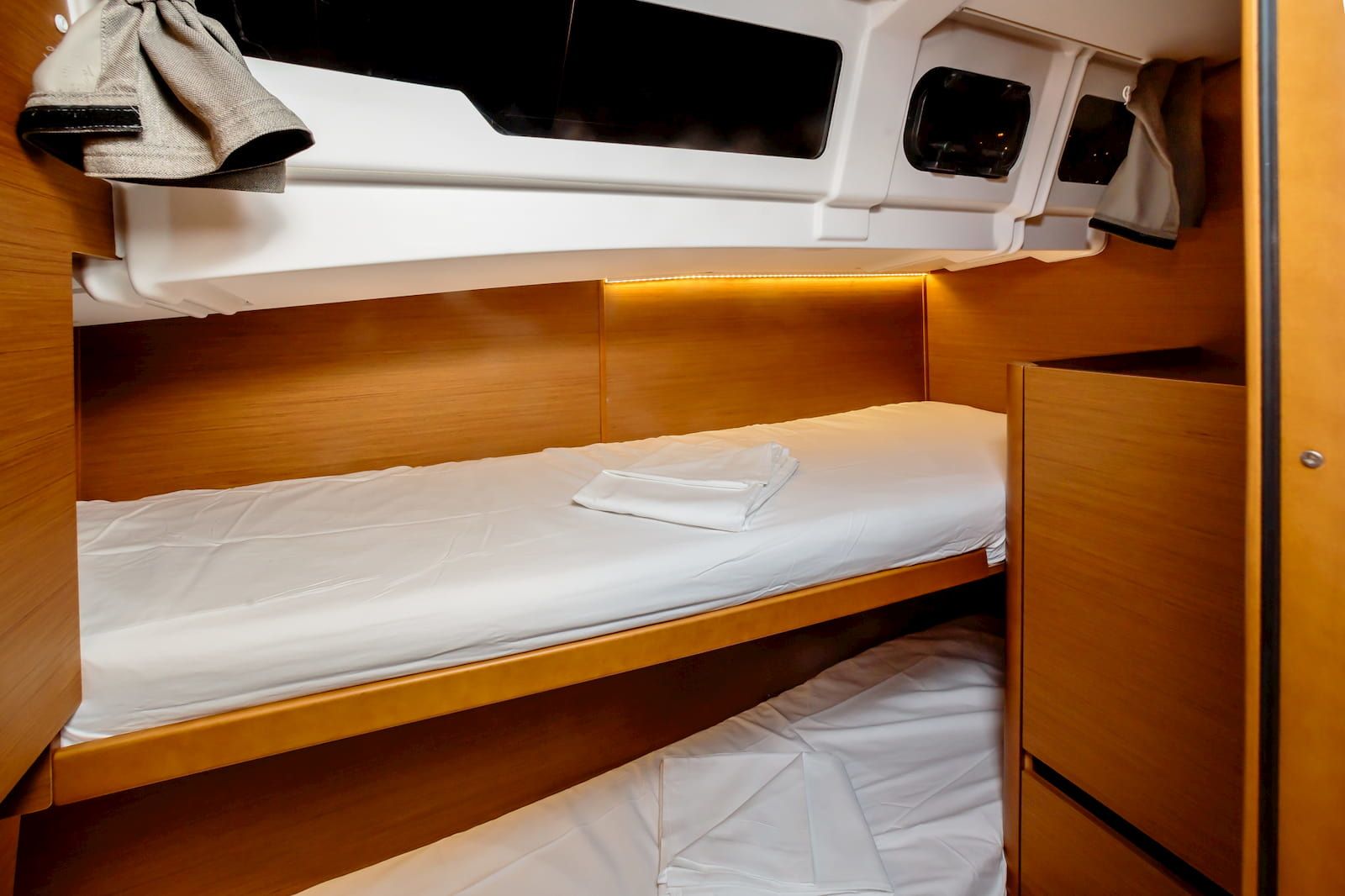 Jeanneau Sun Odyssey 490 | Chaos