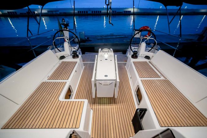 Jeanneau Sun Odyssey 490 | Chaos