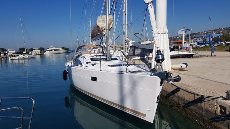 Beneteau Oceanis 38 | Aga