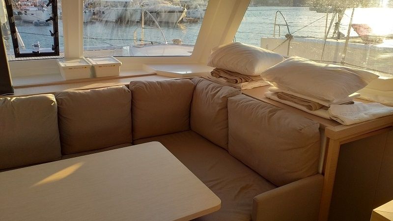 Fountaine Pajot Lucia 40 | El Camino