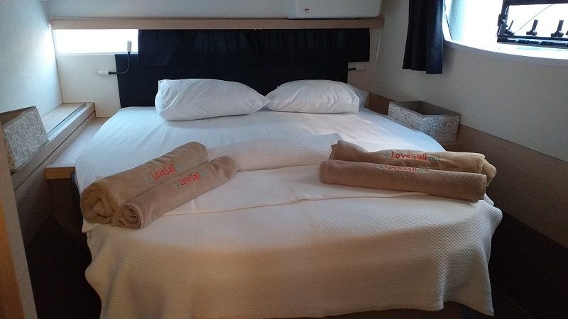 Fountaine Pajot Lucia 40 | El Camino