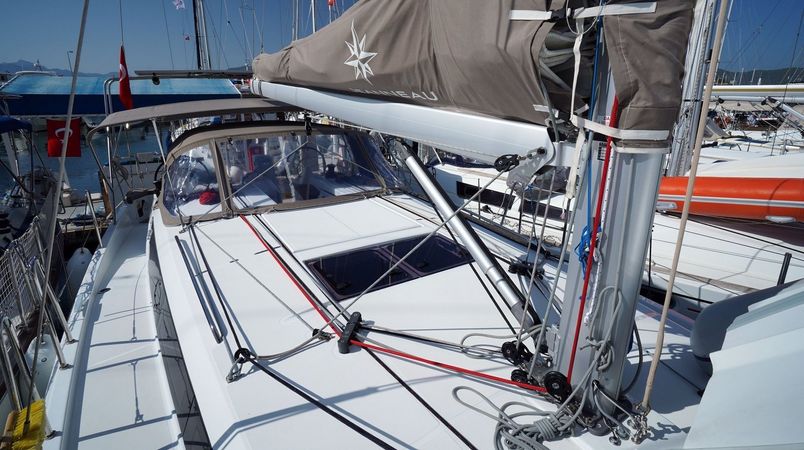 Jeanneau Sun Odyssey 410 | Free Me