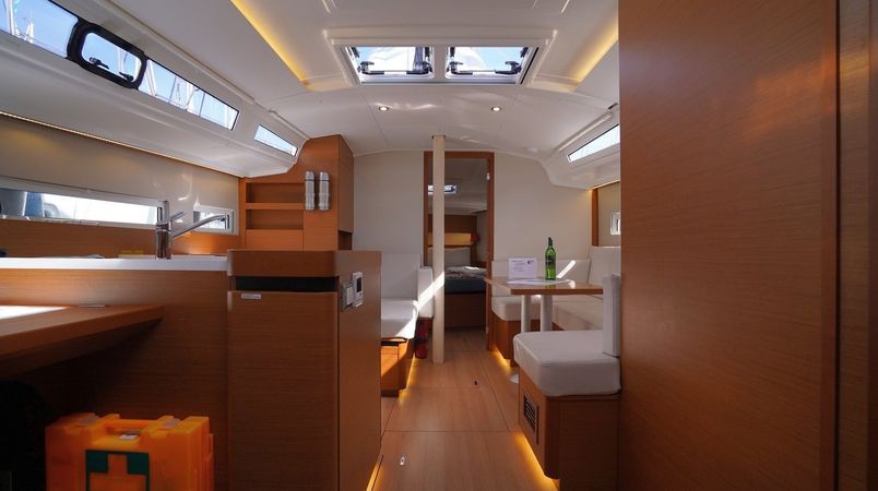 Jeanneau Sun Odyssey 410 | Free Me