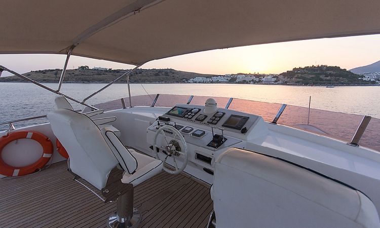 Trawler 77 | Troy Explorer