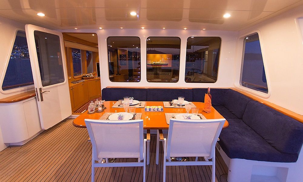 Trawler 77 | Troy Explorer