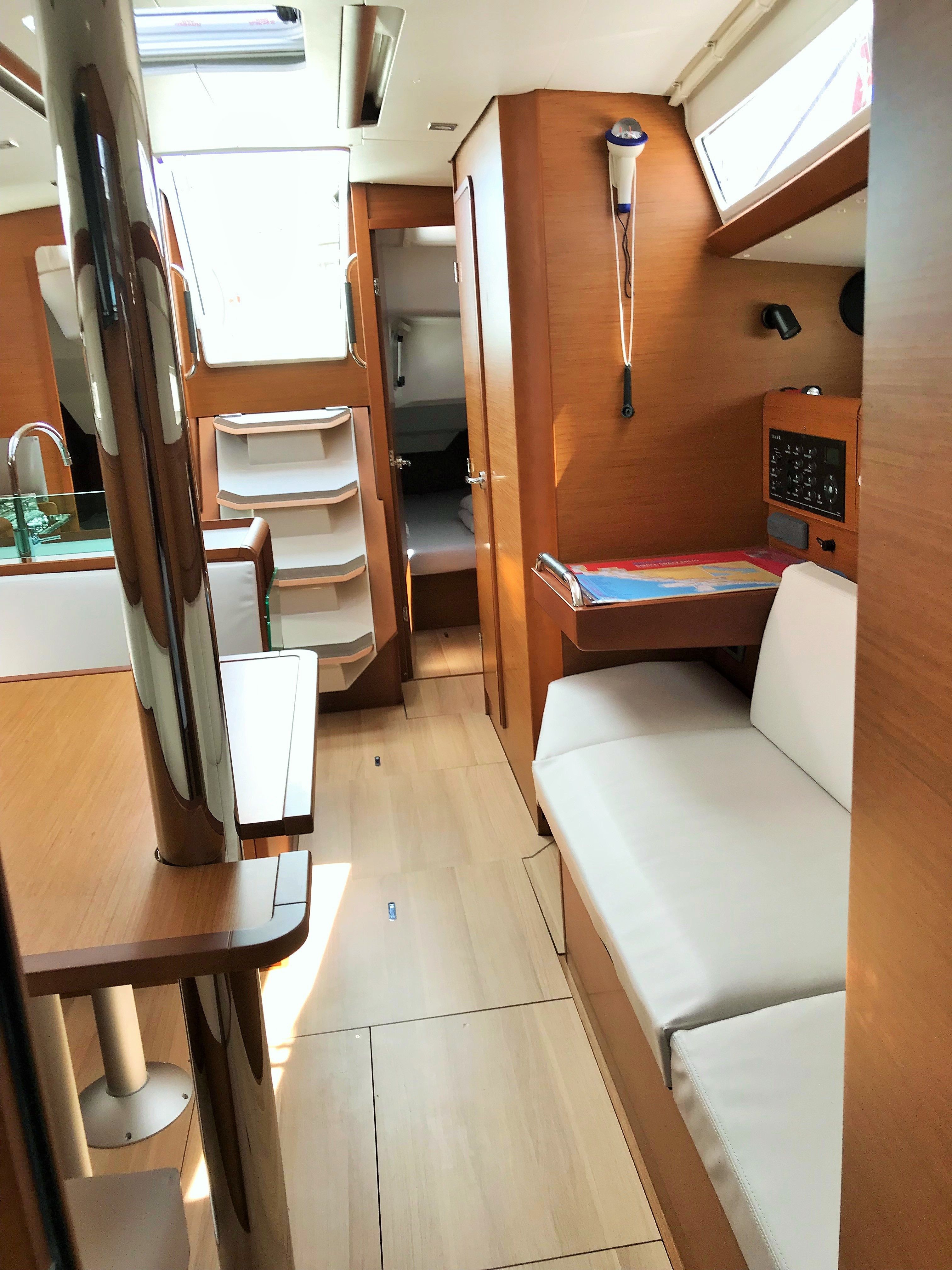 Jeanneau Sun Odyssey 389 | Freddie