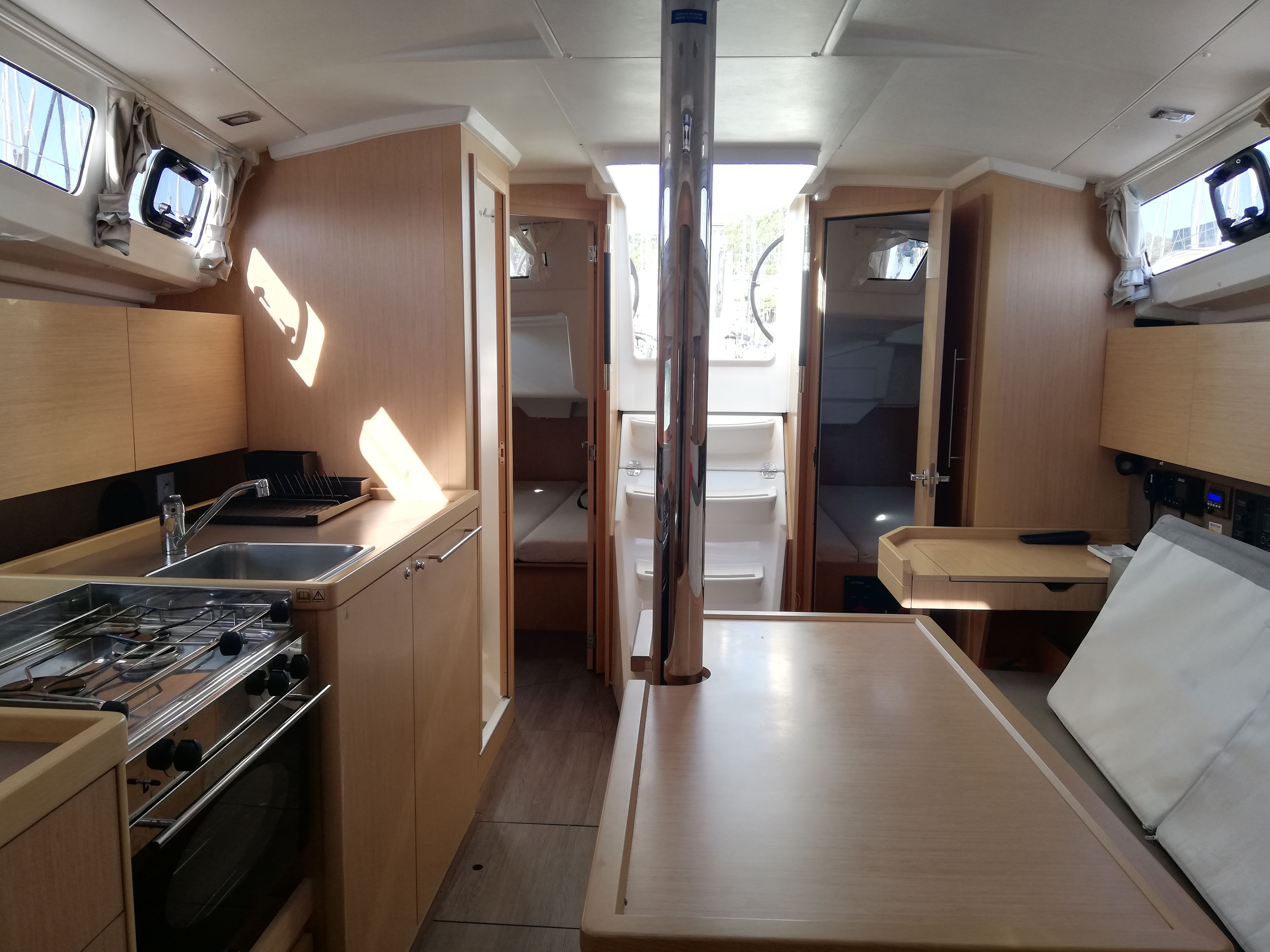 Beneteau Oceanis 35.1 | Maya Bay 2