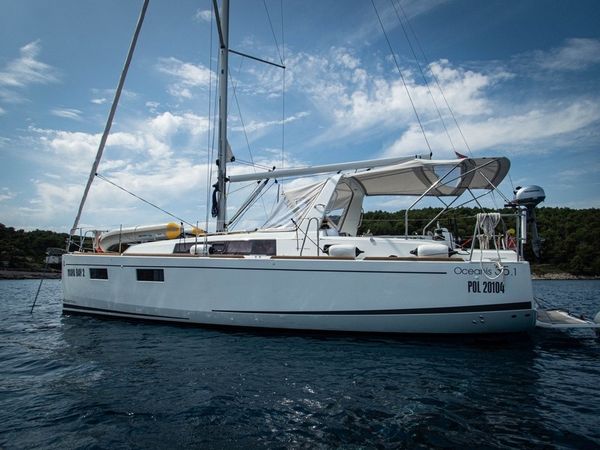 Beneteau Oceanis 35.1 | Maya Bay 2