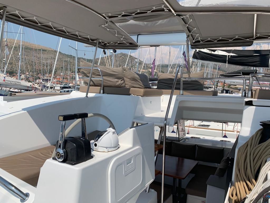 Fountaine Pajot Saba 50 | Anna Isabella