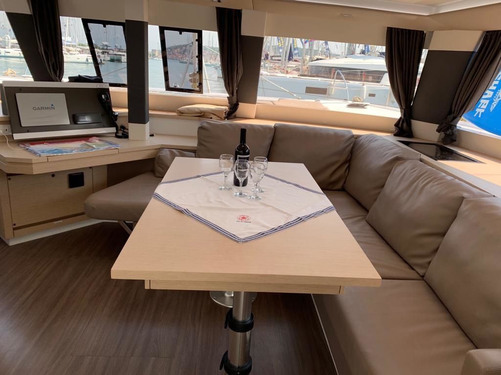 Fountaine Pajot Saba 50 | Anna Isabella