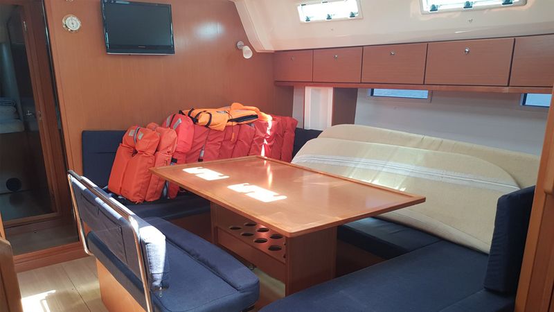 Bavaria Cruiser 50 | Fija