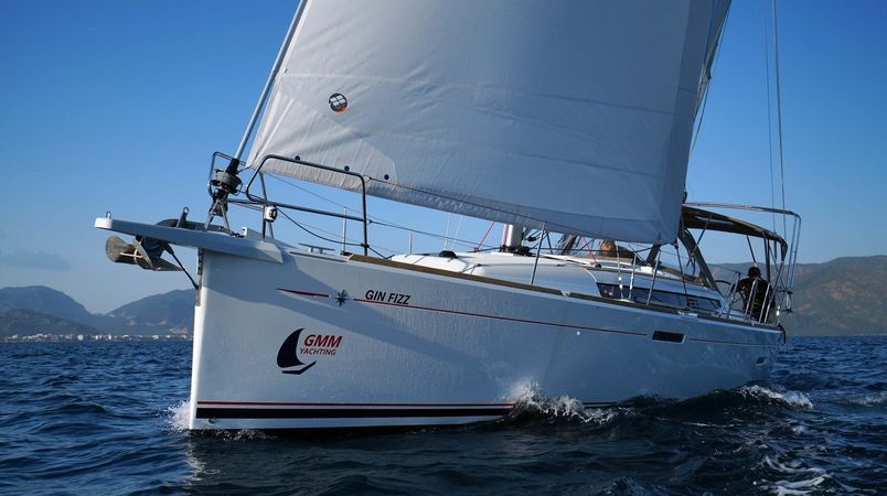 Jeanneau Sun Odyssey 389 | Gin Fizz