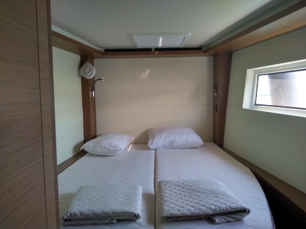 Lagoon 50 | Aeolian Myth