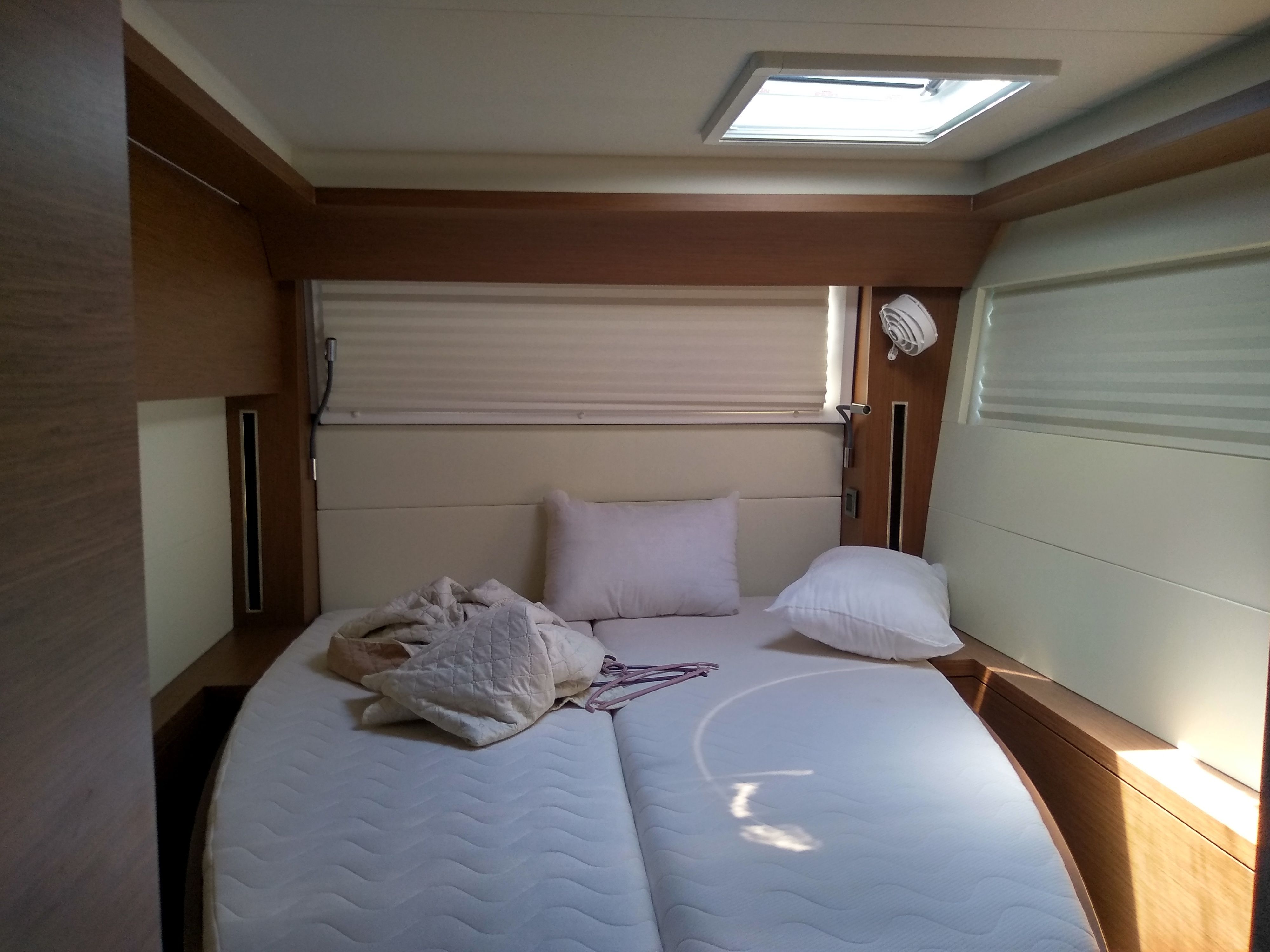 Lagoon 50 | Aeolian Myth