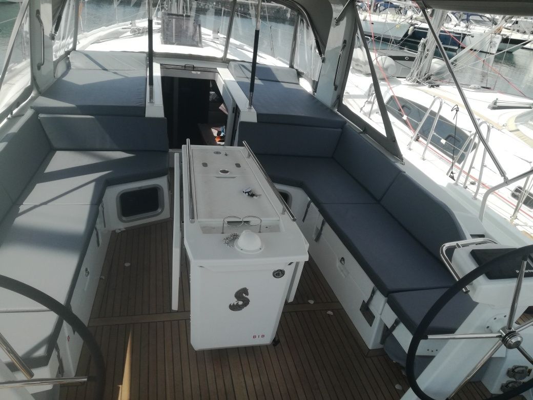 Beneteau Oceanis 51 | Aeolian Muse