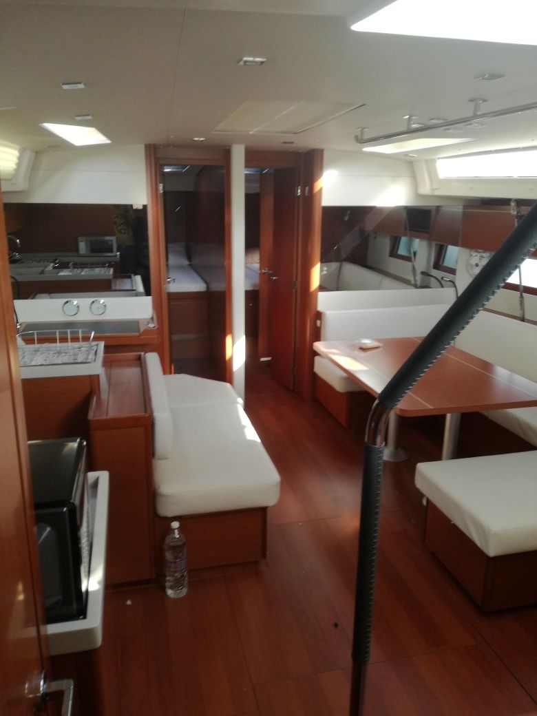 Beneteau Oceanis 51 | Aeolian Muse