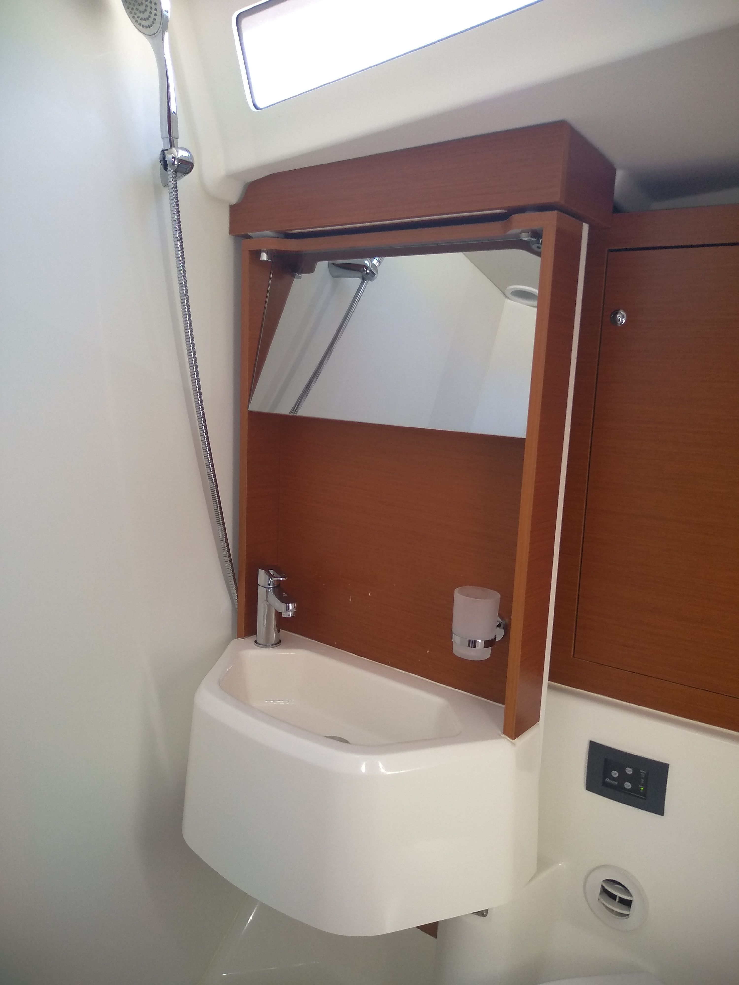 Beneteau Oceanis 51 | Aeolian Muse