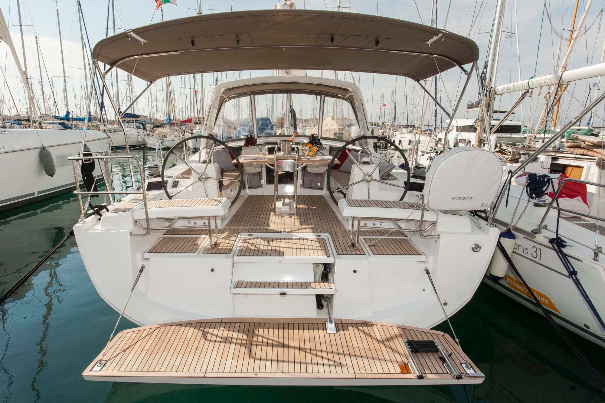 Beneteau Oceanis 41.1 | Rose Royce