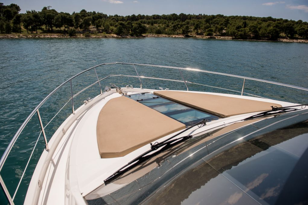 Fairline 42 | Solitaire