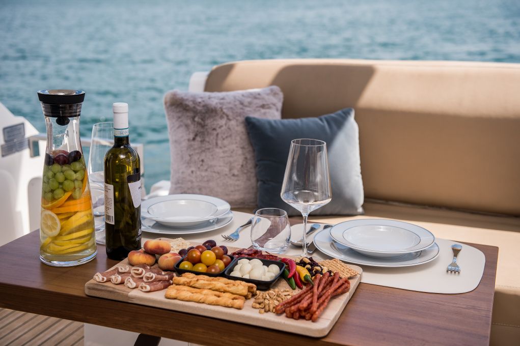 Fairline 42 | Solitaire