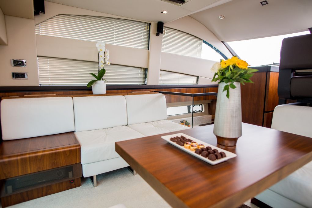 Fairline 42 | Solitaire